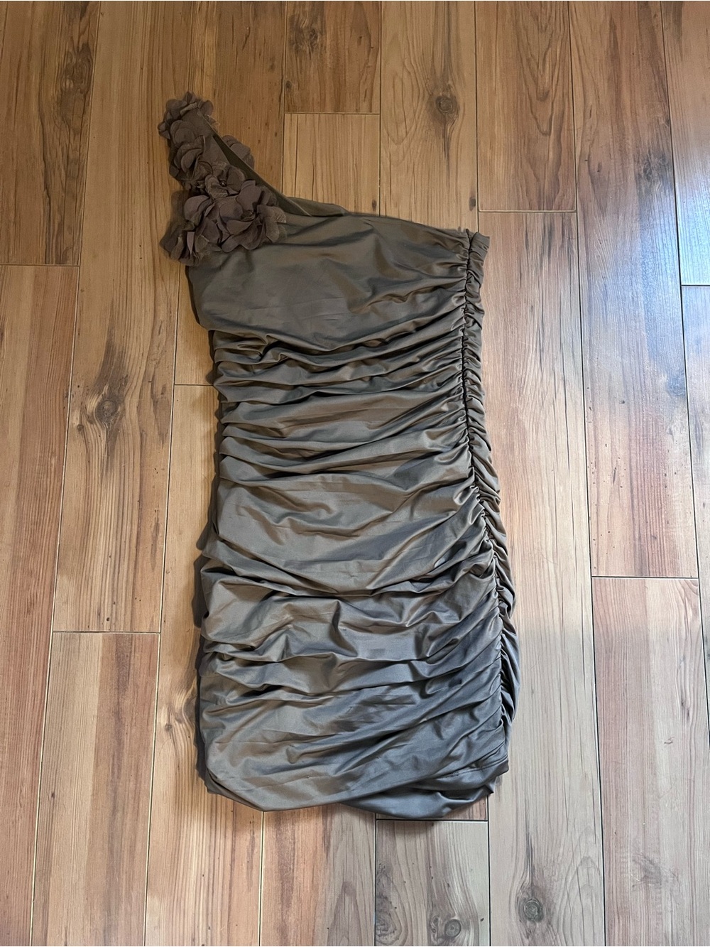 Forever 21 One-Shoulder Ruched Mini Dress in light brown - Picture 2 of 5